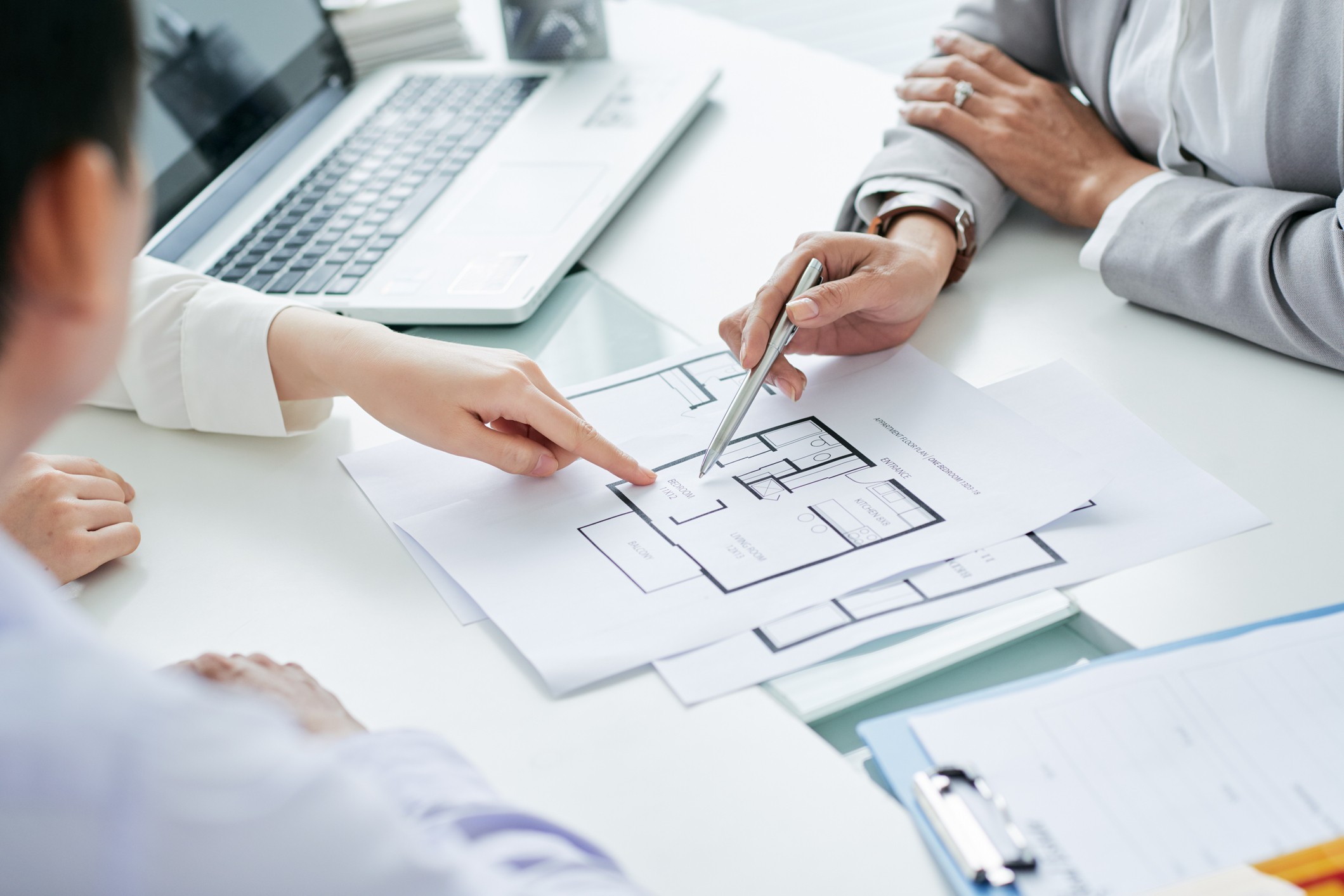 No momento, você está visualizando Comprar imóvel na planta vale a pena?